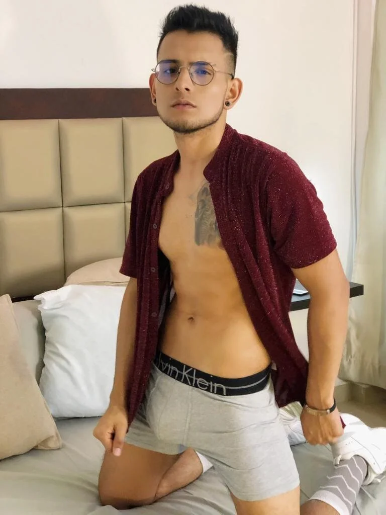 XXX Porn Photo of Nude Stud_samu 5