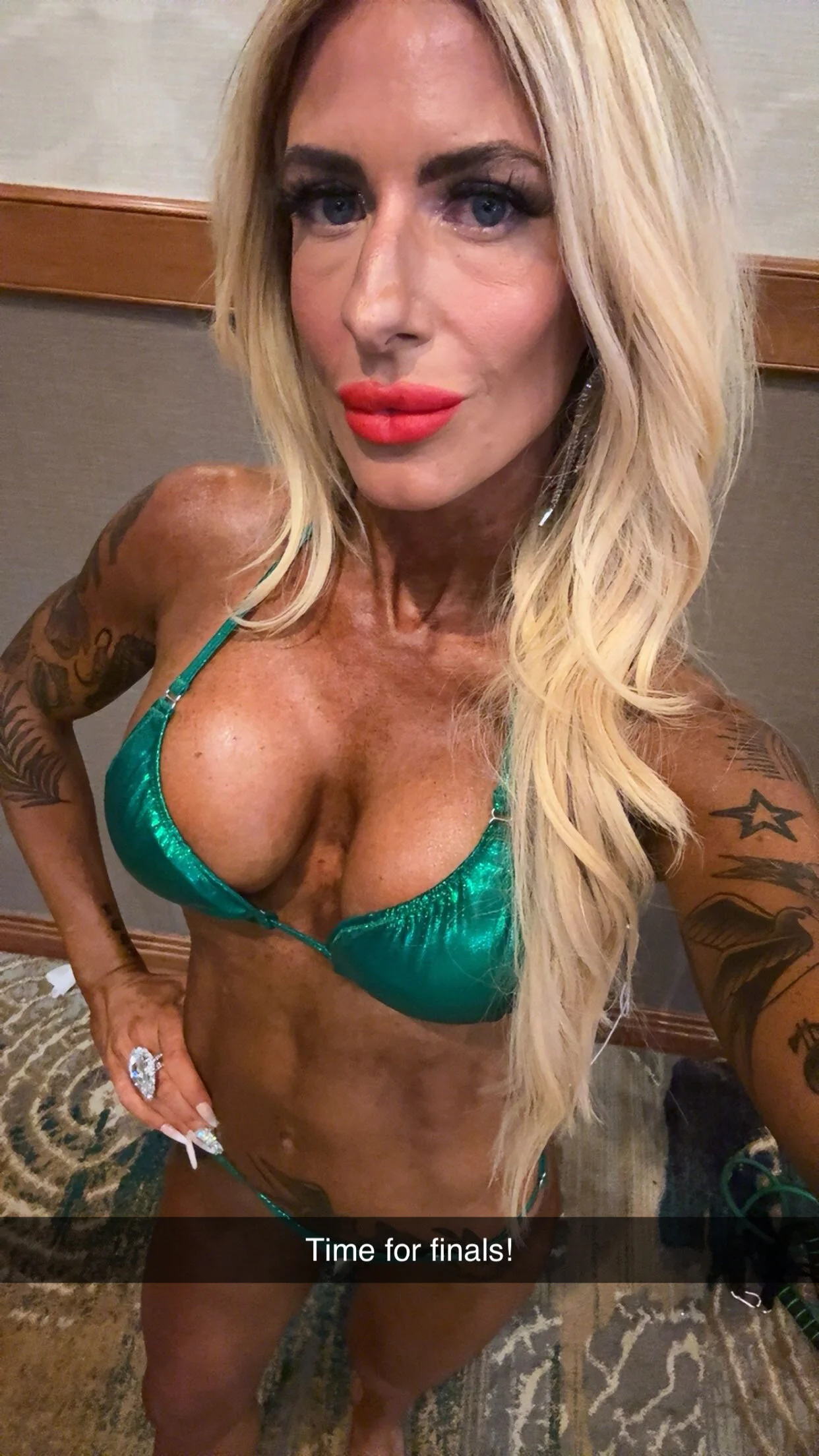 XXX Porn Photo of Nude blondiluvsanal 15