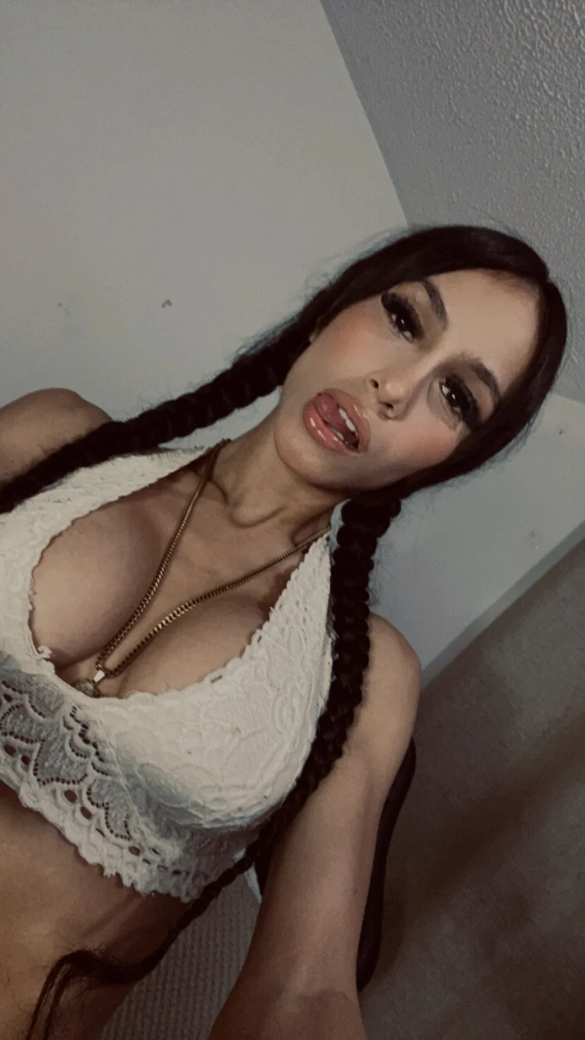 XXX Porn Photo of Nude Miaa_love6969 25