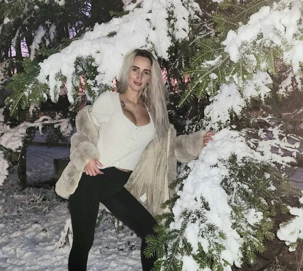 XXX Porn Photo of Nude IsabelleEthan 37
