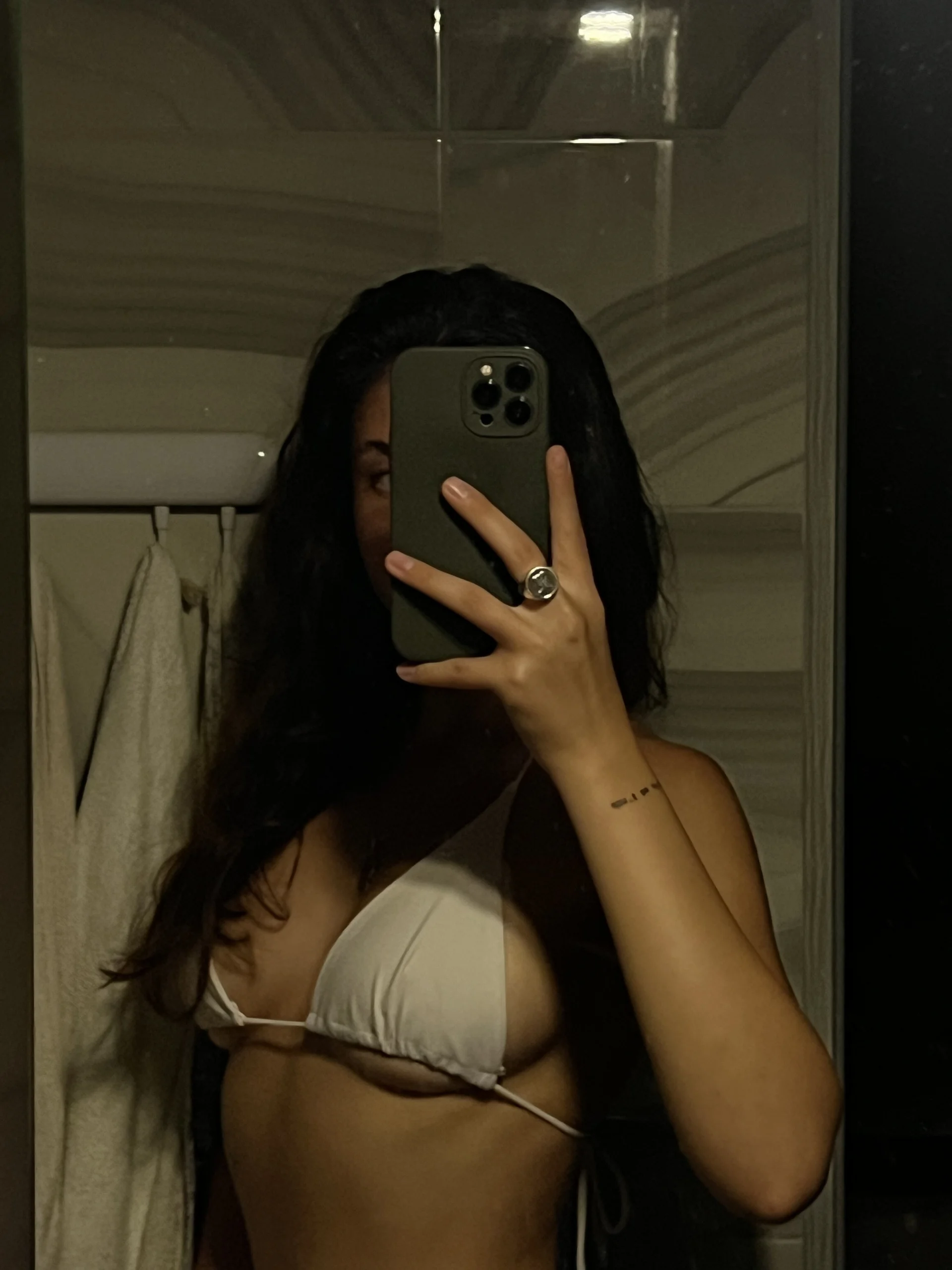 XXX Porn Photo of Nude Pupmbuzzylin 9