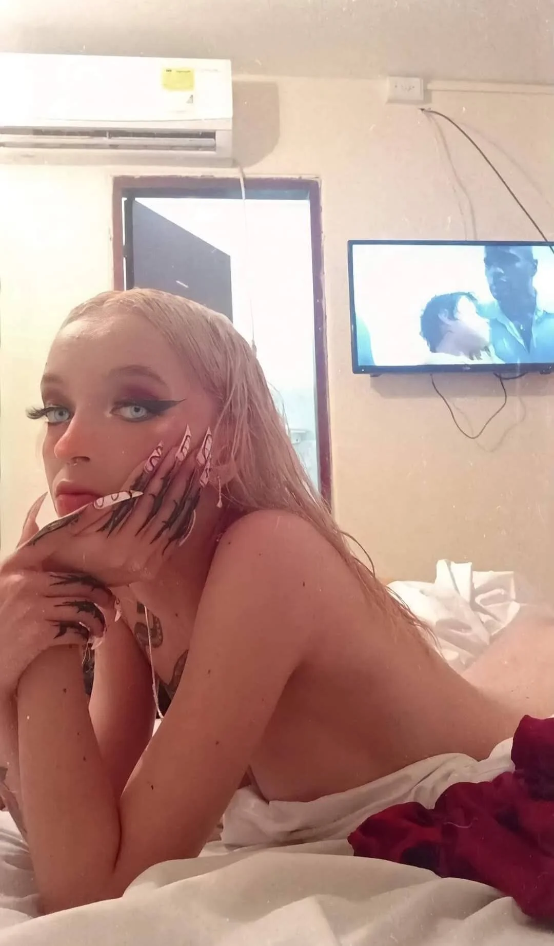 XXX Porn Photo of Nude barbara_anal_squirt_ 1249