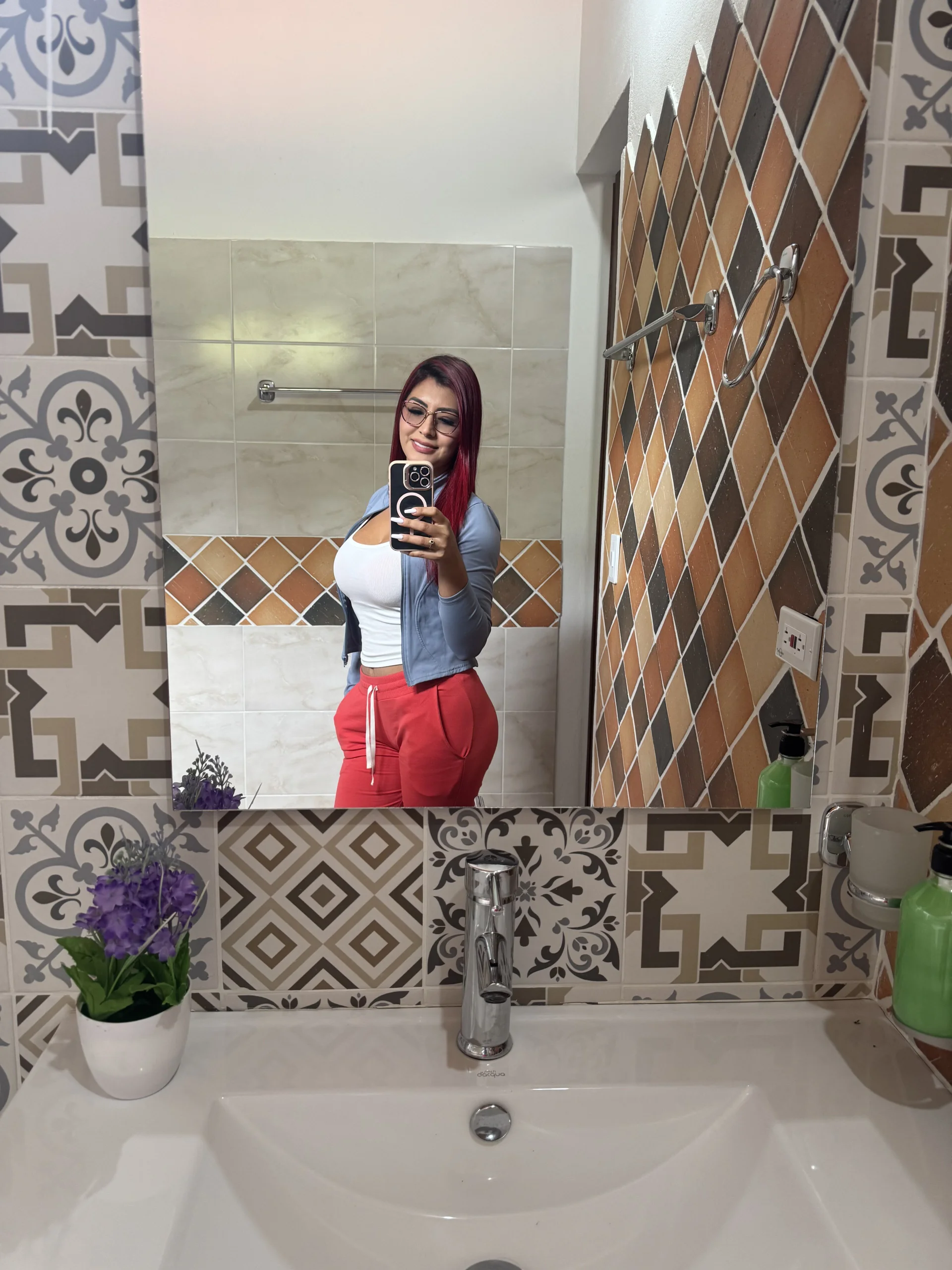 XXX Porn Photo of Nude LINDA_PATTY94 6