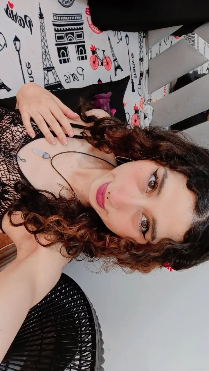 XXX Porn Photo of Nude Queenjenn__ 22
