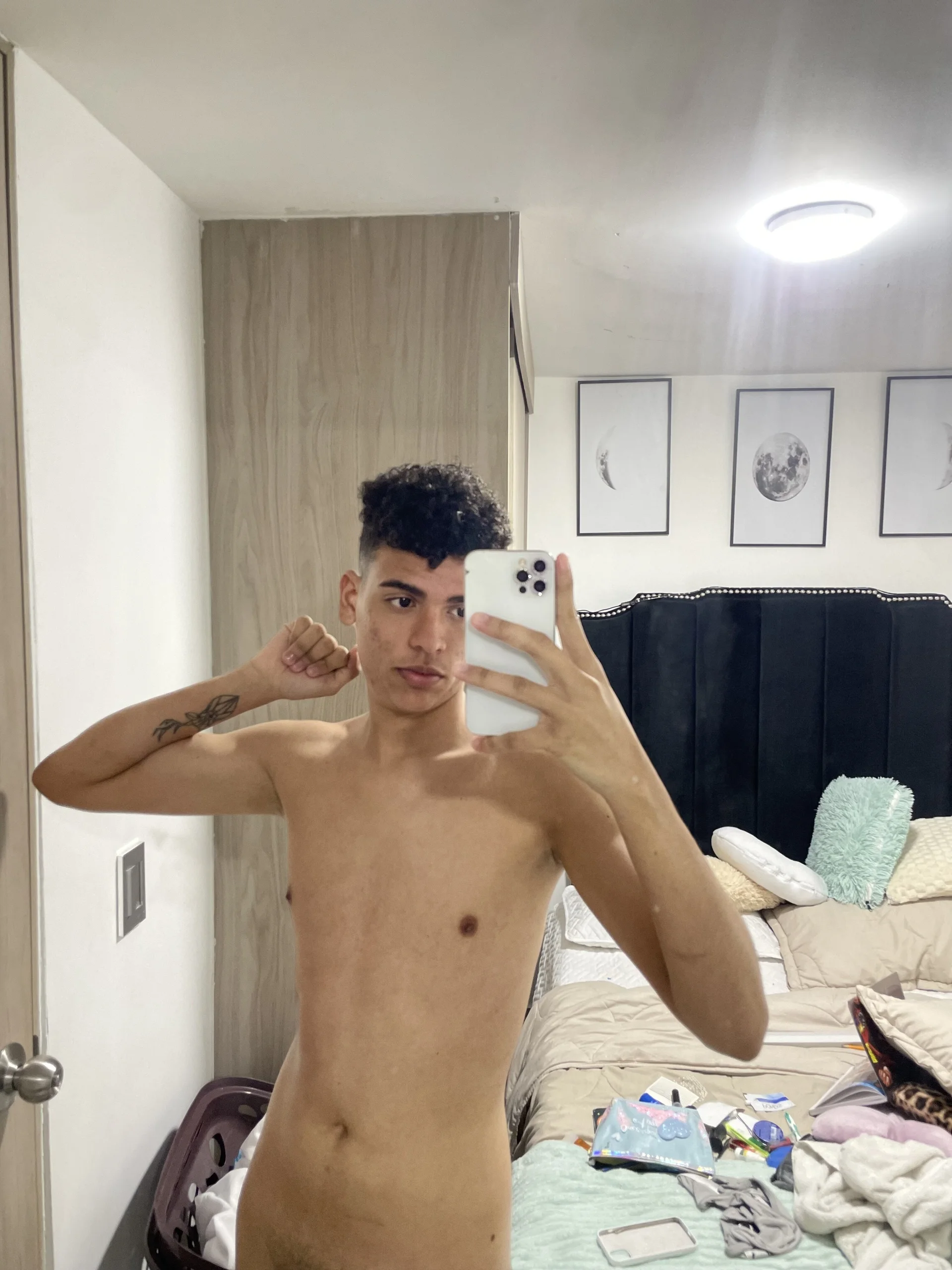 XXX Porn Photo of Nude PrincesLeo 43
