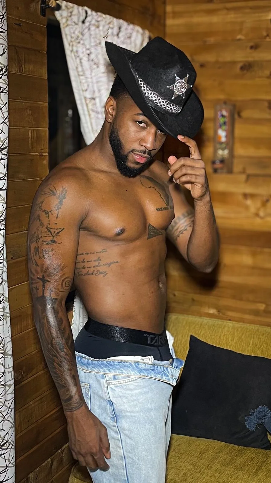 XXX Porn Photo of Nude Drake_Nassir4 38