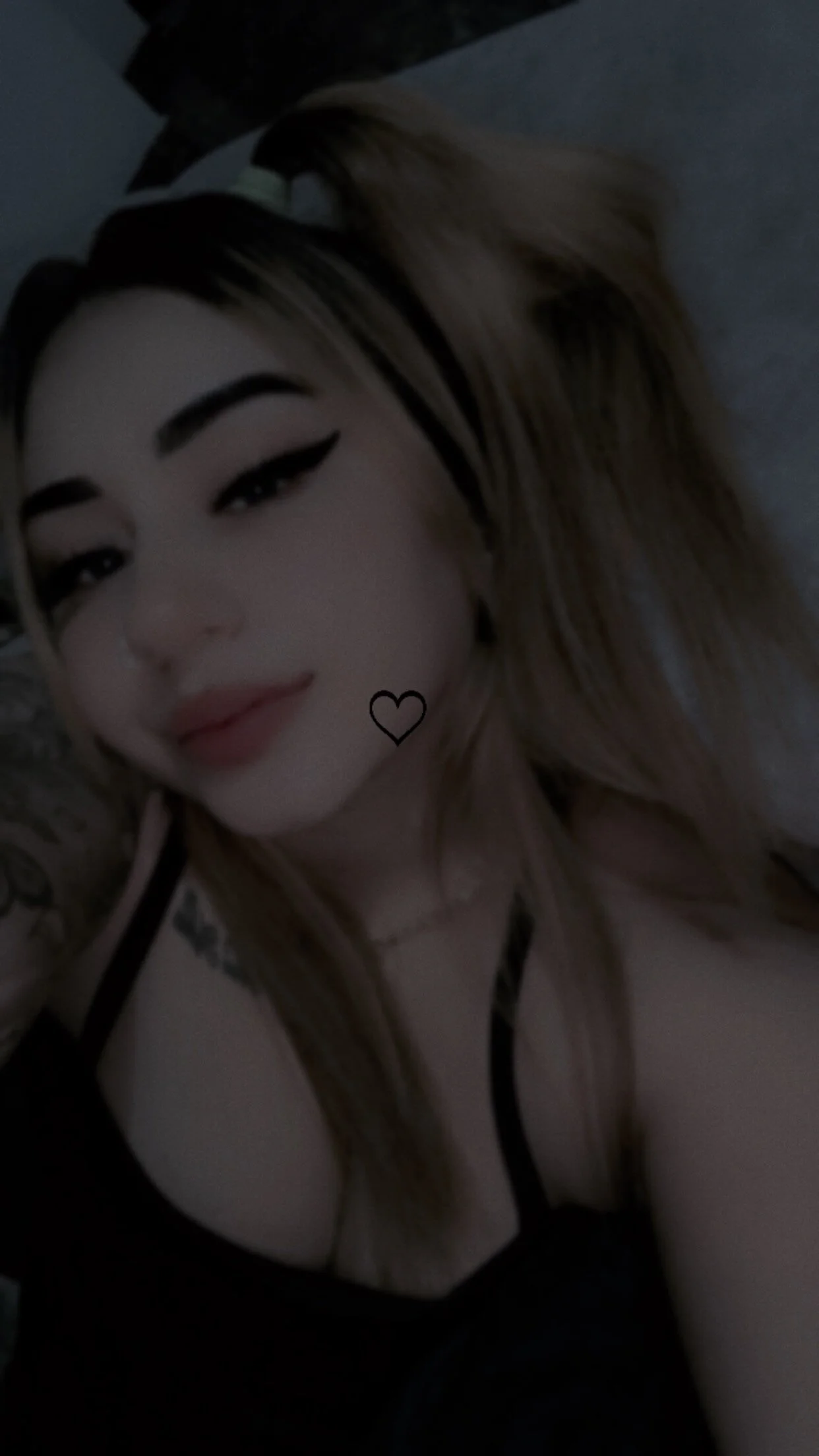 XXX Porn Photo of Nude halana_squirts 33