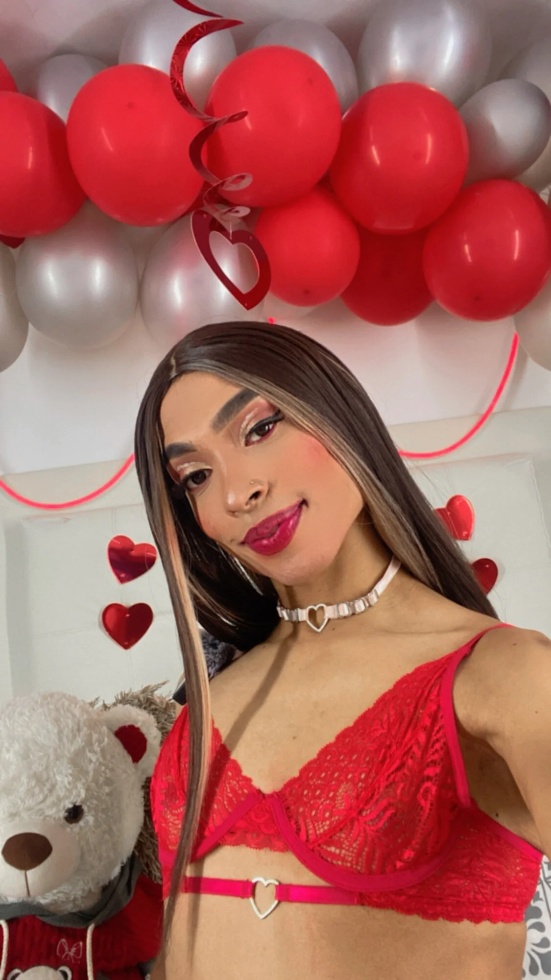 XXX Porn Photo of Nude Daphne_Hills 10