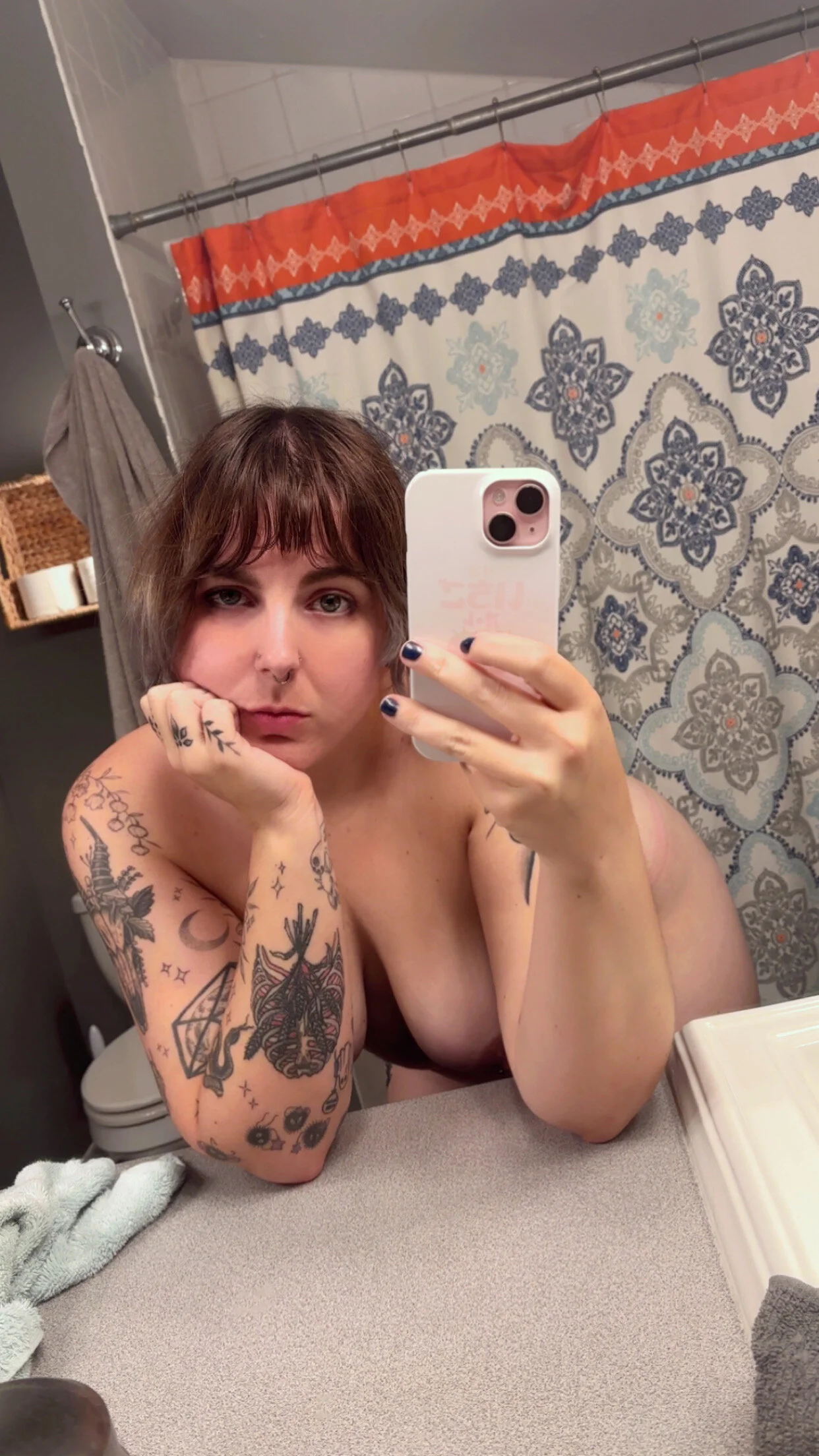 XXX Porn Photo of Nude femoid 1
