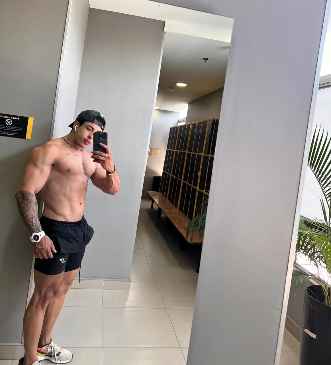 XXX Porn Photo of Nude Dominic_Joness 7