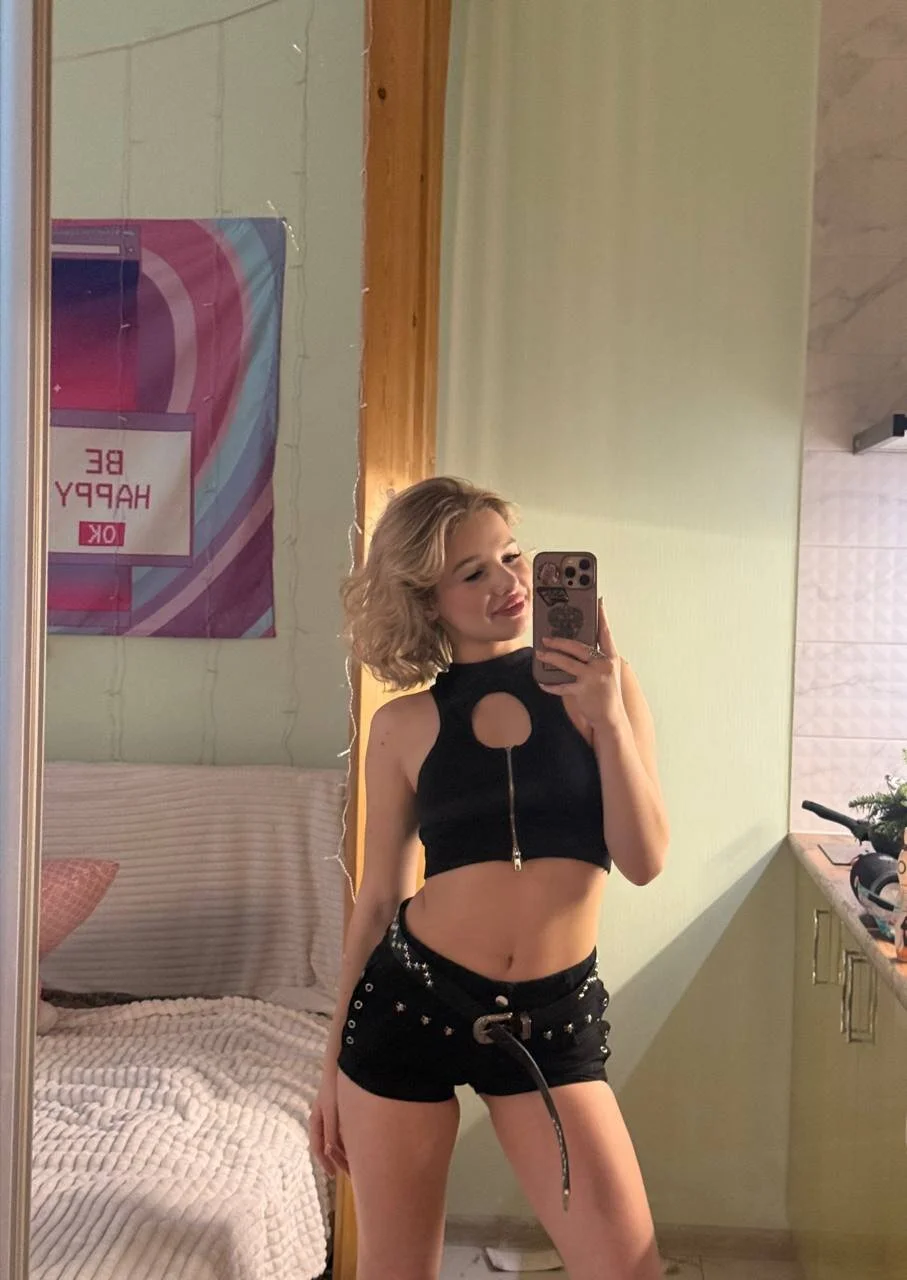 XXX Porn Photo of Nude Ella_Lane 9