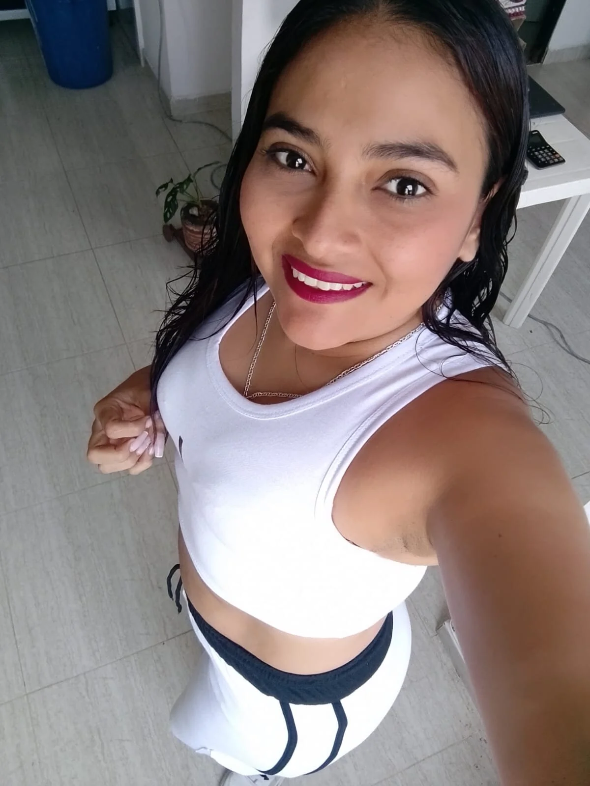 XXX Porn Photo of Nude Karen_Belle 2