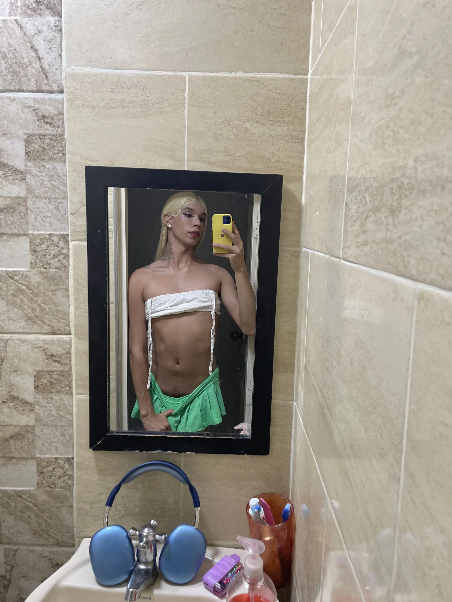 XXX Porn Photo of Nude Brenda_lot 3