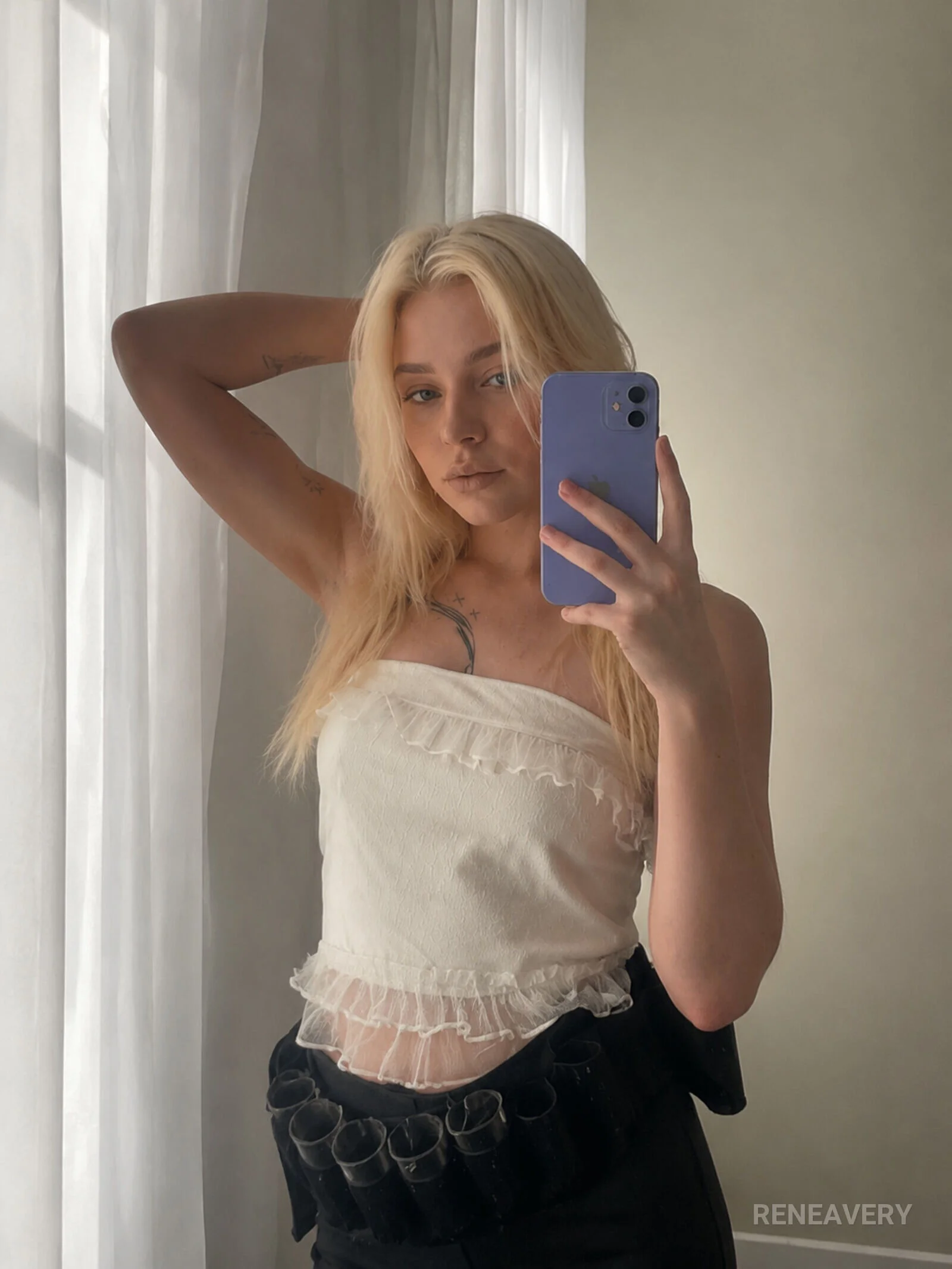 XXX Porn Photo of Nude Rene_Avery 7