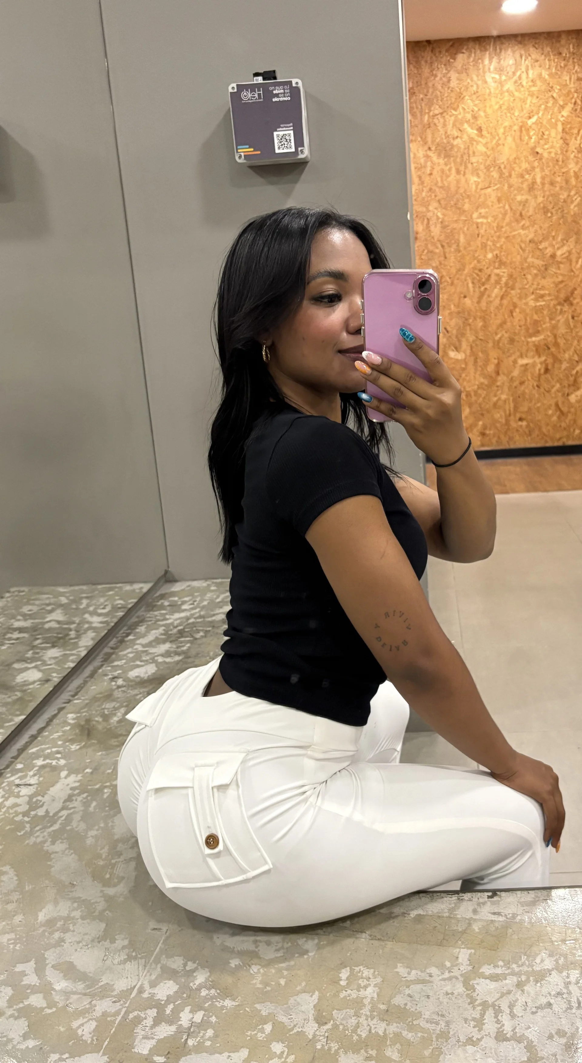 XXX Porn Photo of Nude Coraline_noir 18