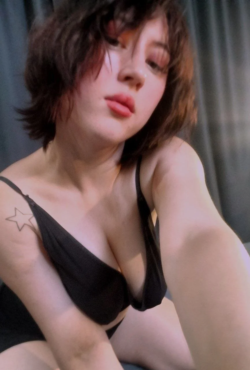 XXX Porn Photo of Nude RoniVonni 2