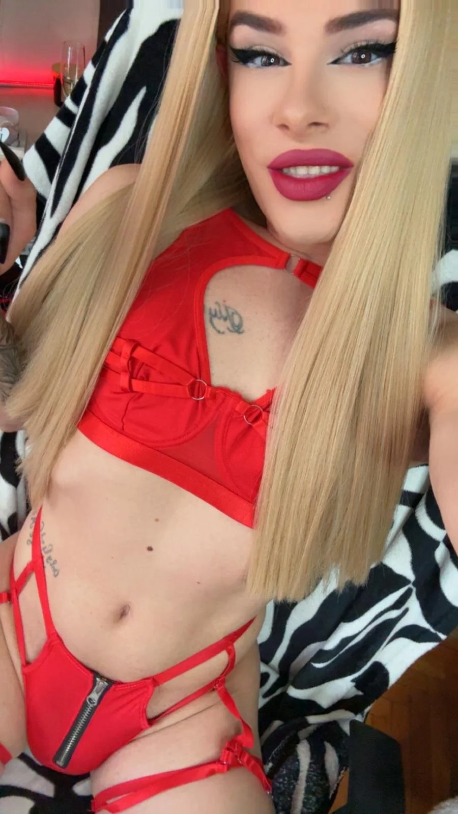 XXX Porn Photo of Nude EvelynLexy 35