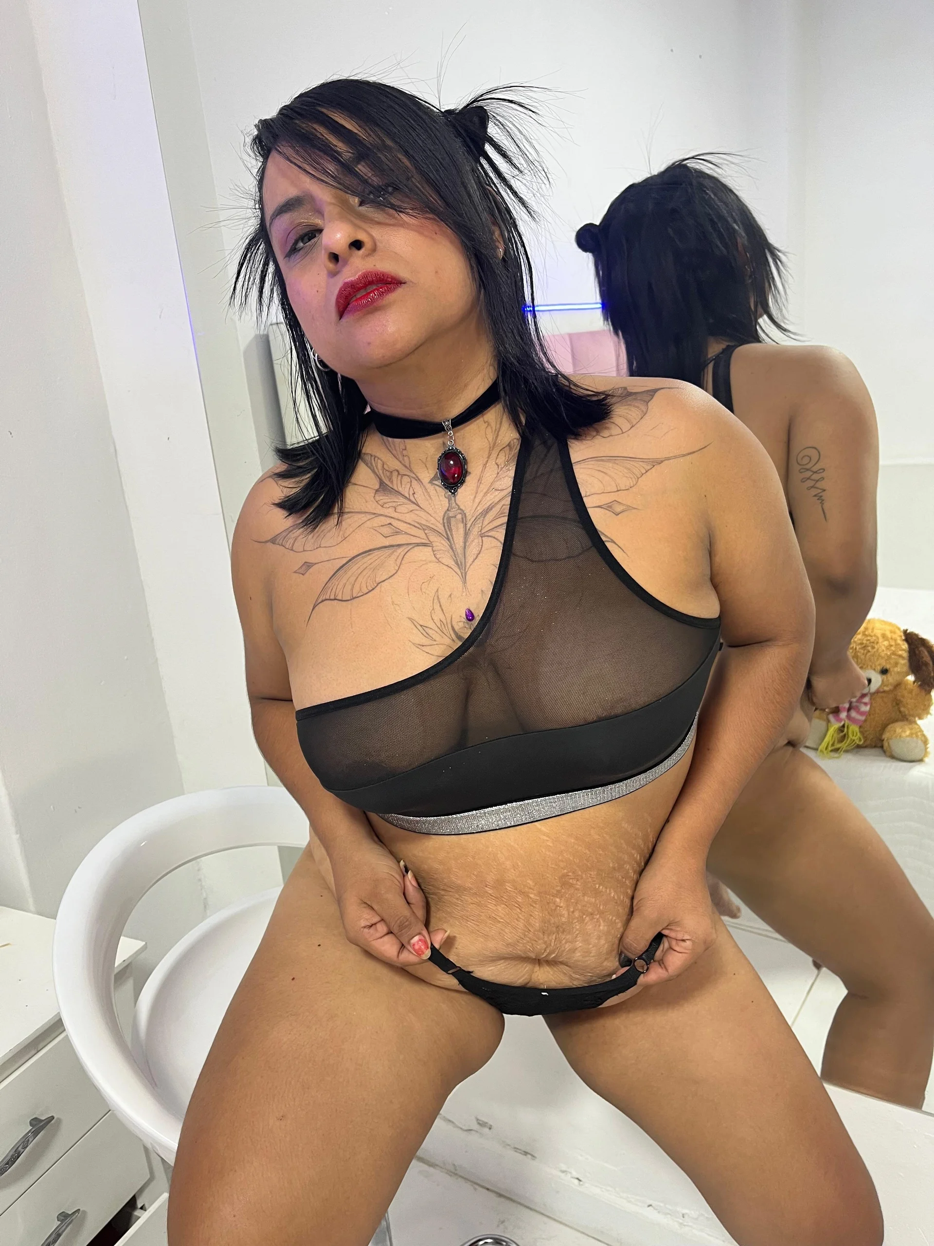 XXX Porn Photo of Nude Naia69 23