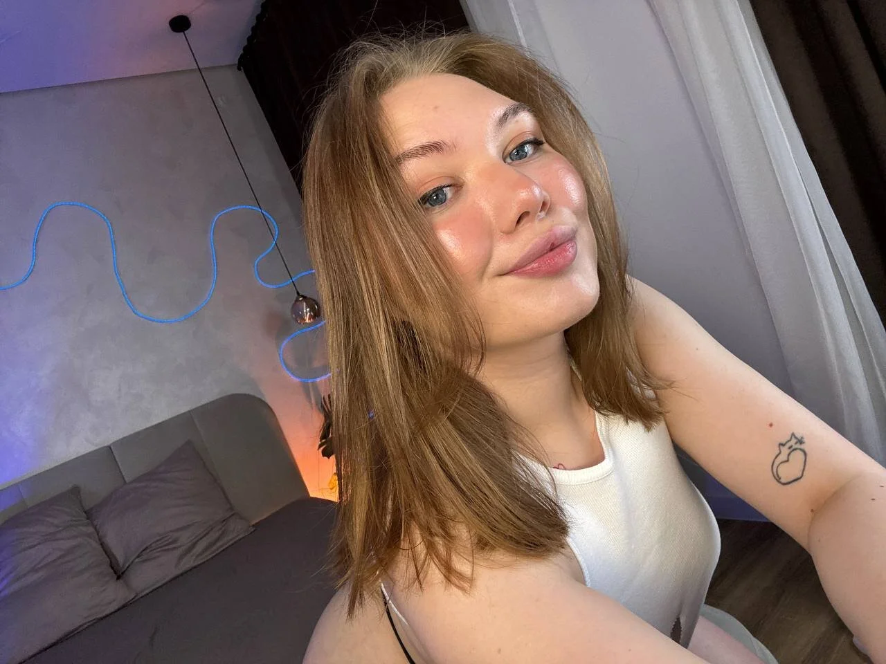 XXX Porn Photo of Nude cutiejuliee 3