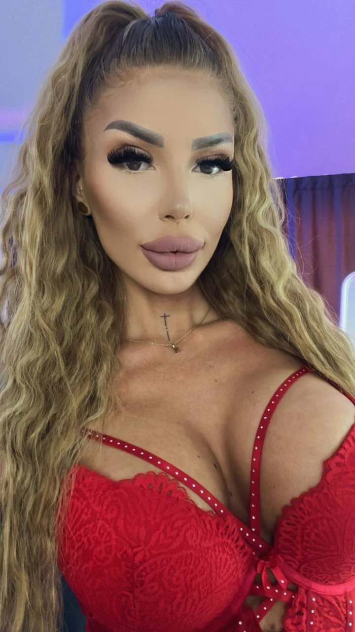 XXX Porn Photo of Nude RaquelleVon 42