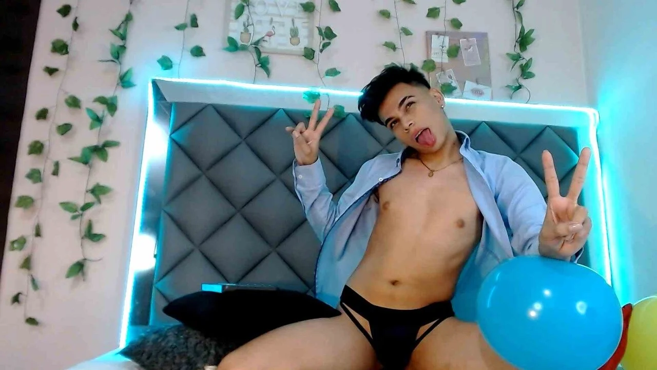 XXX Porn Photo of Nude andres_lizcano 6