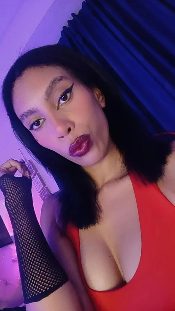 XXX Porn Photo of Nude Nicolle_Ferran 1