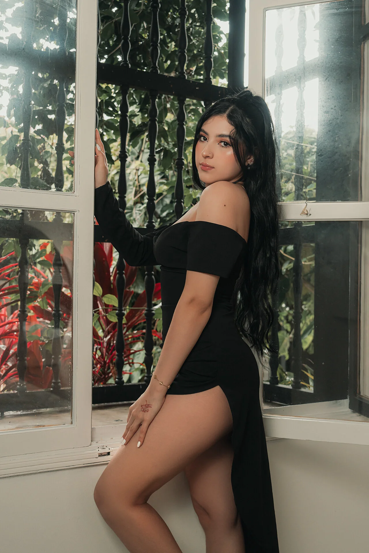 XXX Porn Photo of Nude HaileyRoss_ 2