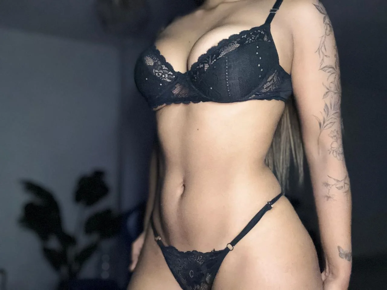 XXX Porn Photo of Nude Tiny_Annie 31