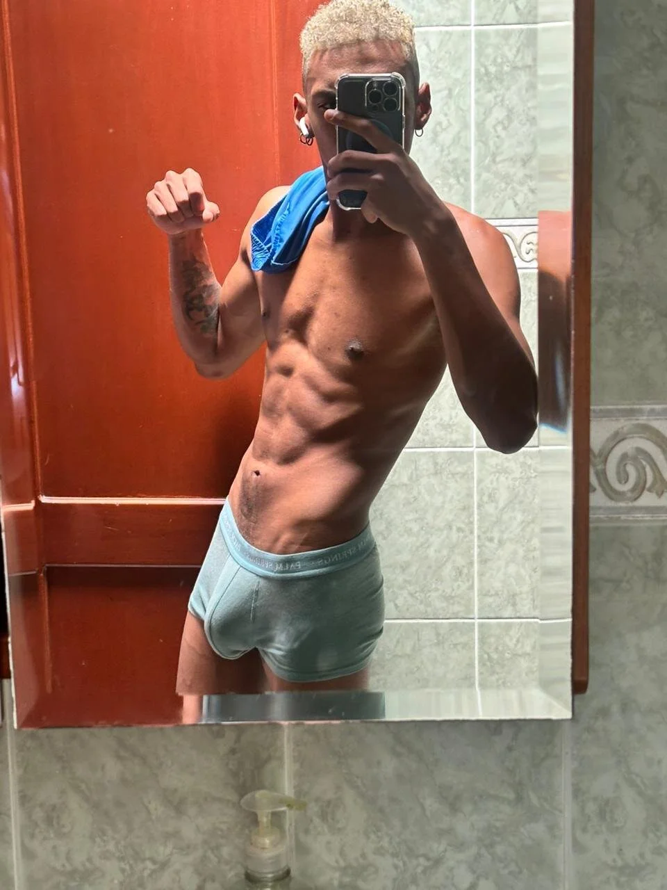 XXX Porn Photo of Nude JulienSaint 6