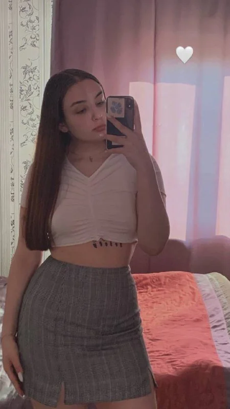 XXX Porn Photo of Nude little_m0use 1