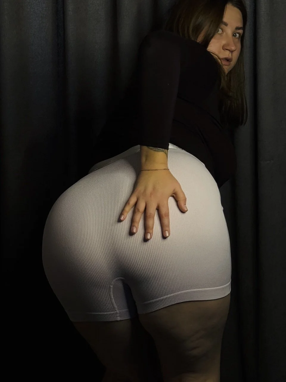 XXX Porn Photo of Nude MommyTina 4