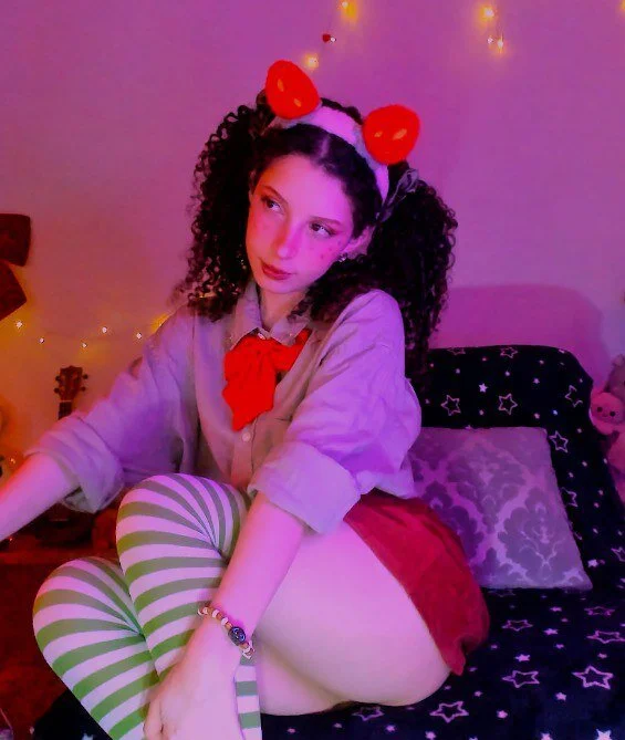 XXX Porn Photo of Nude bluelen 214
