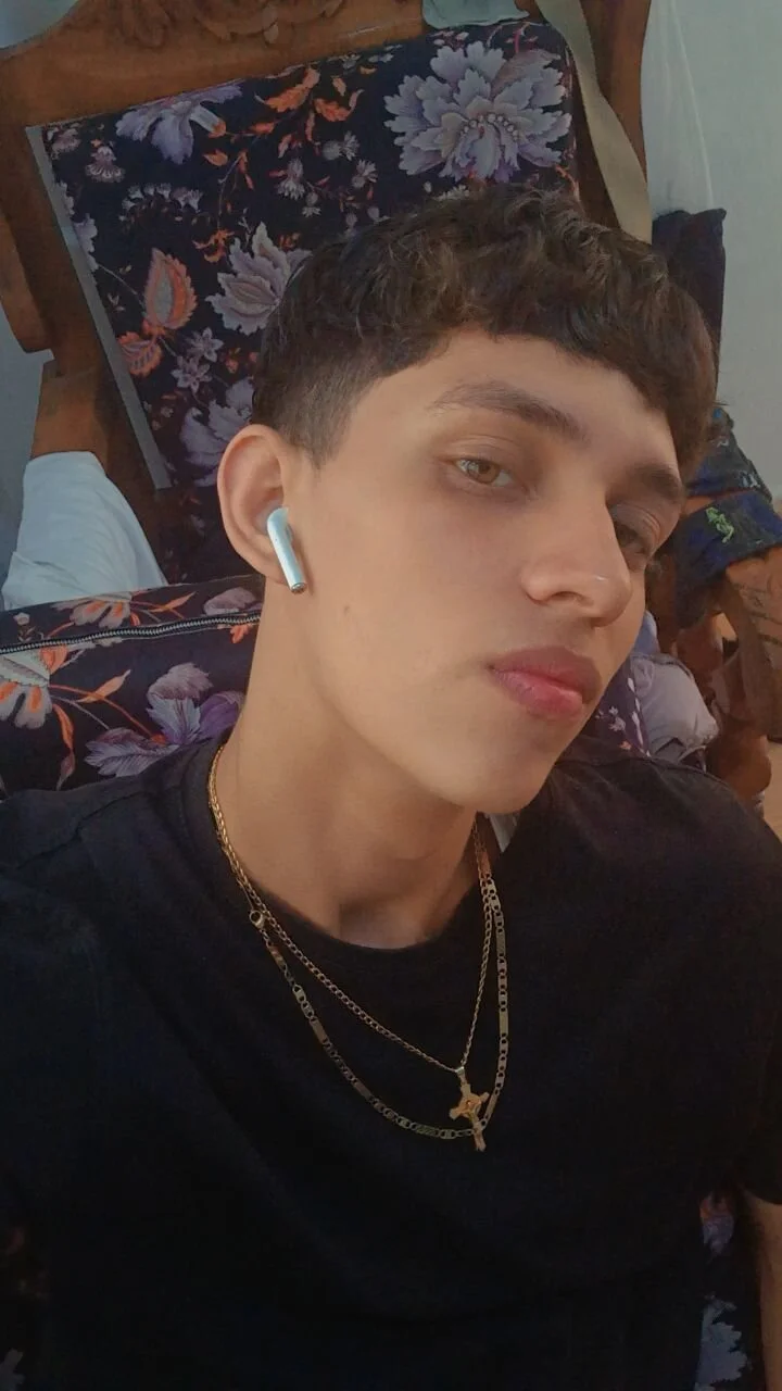 XXX Porn Photo of Nude Alayn_sexy_ayes 1
