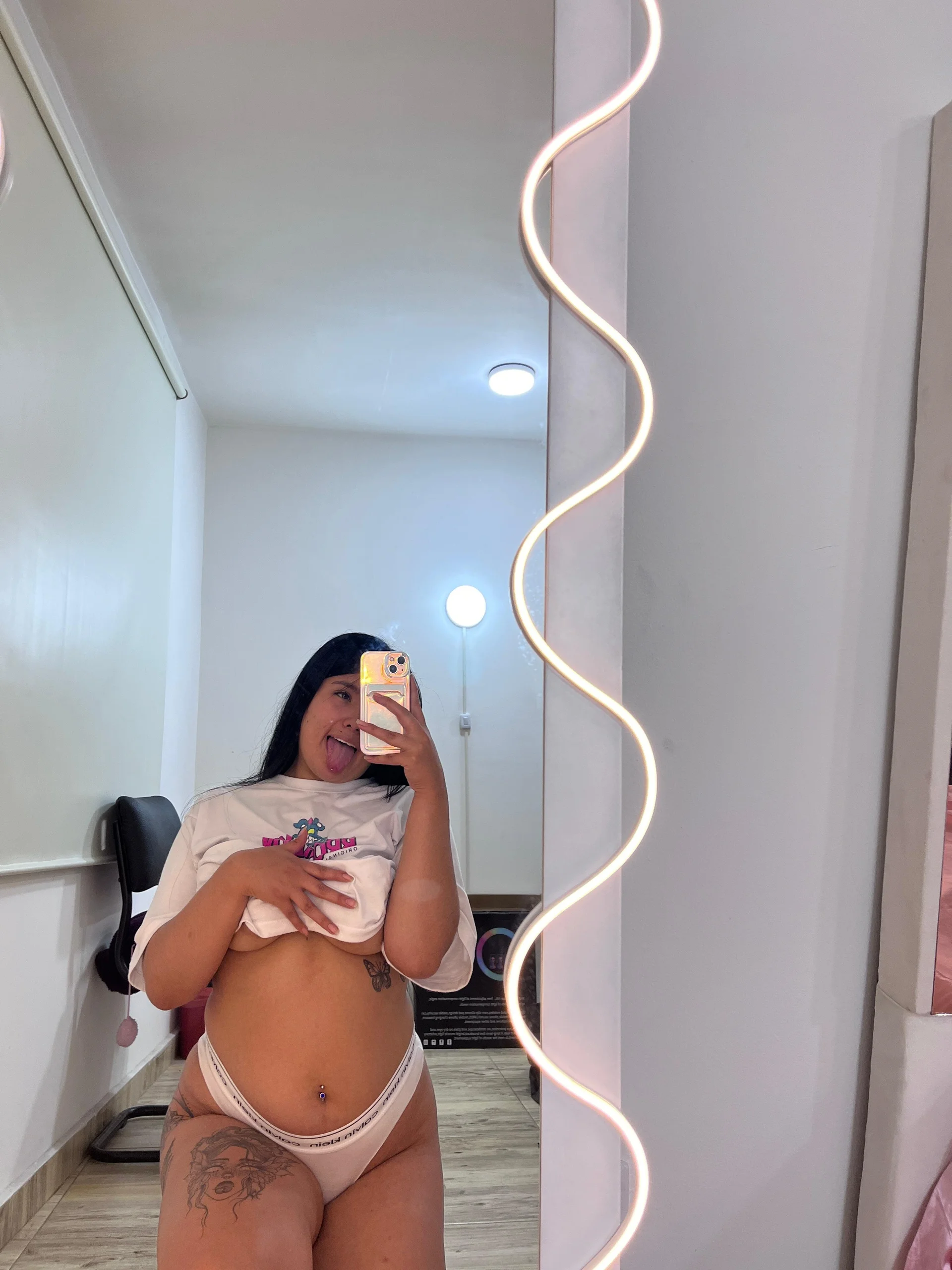 XXX Porn Photo of Nude Mellani_tay 24