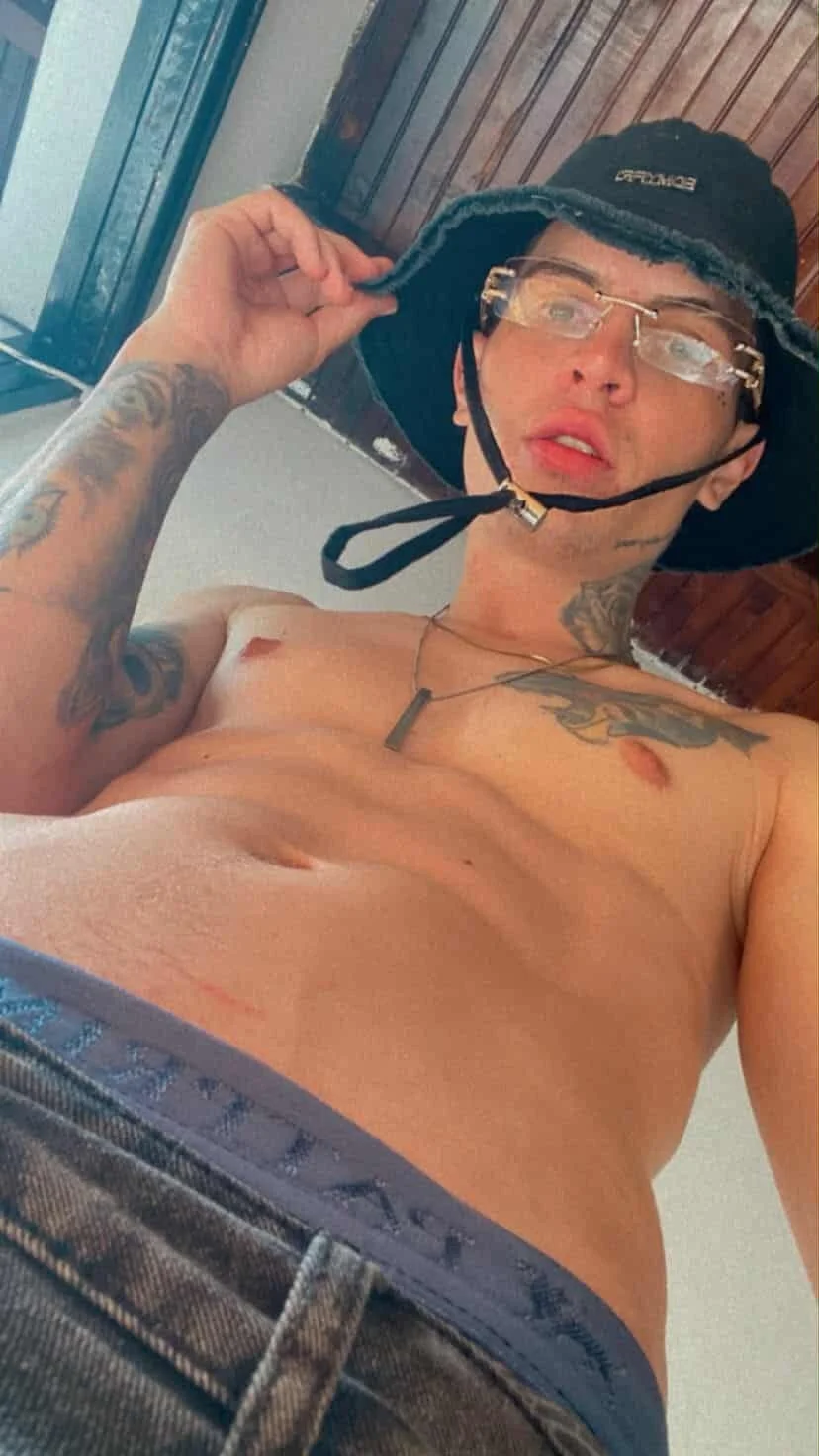 XXX Porn Photo of Nude brad_ScotS2 2