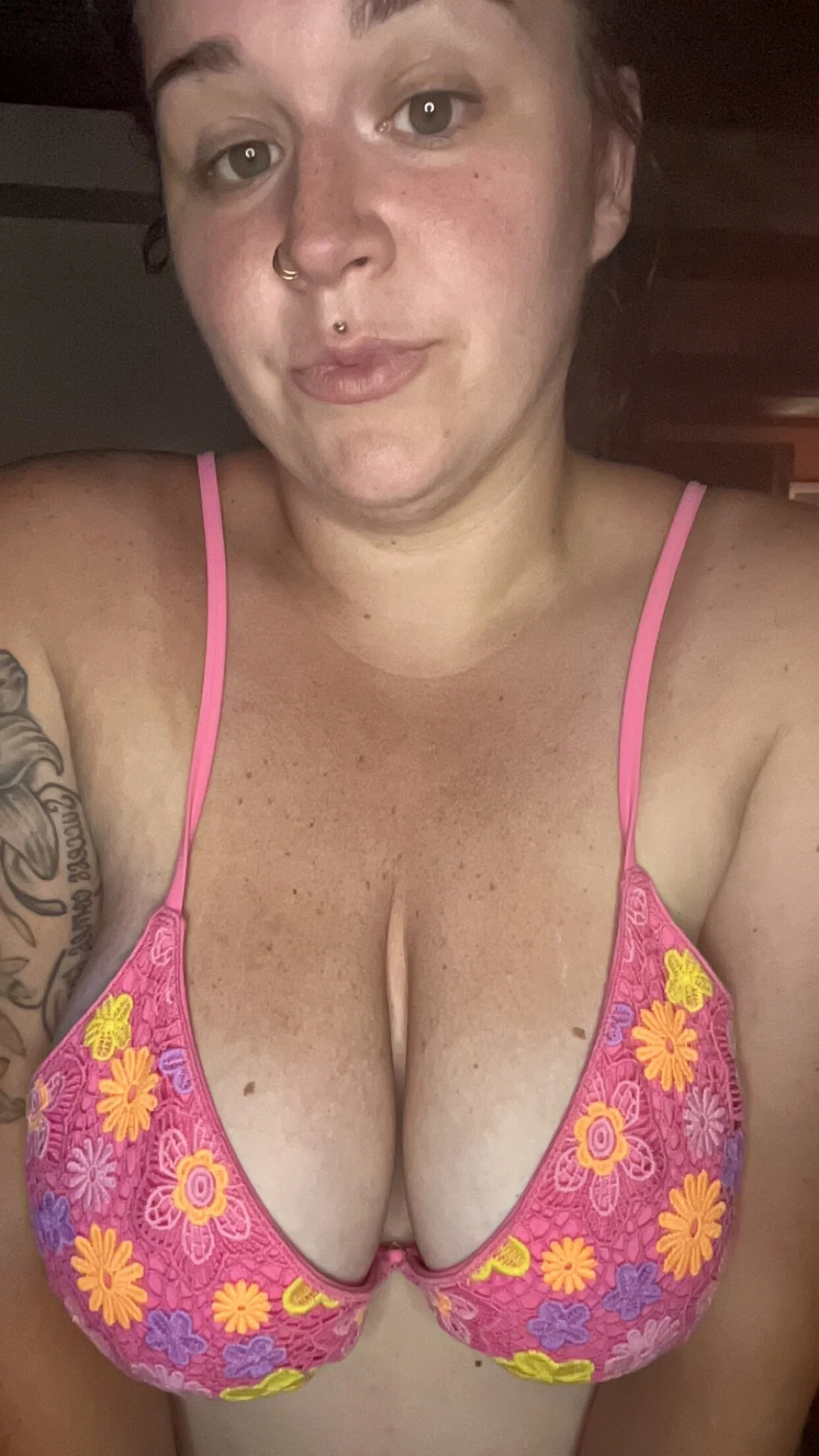 XXX Porn Photo of Nude WetKittyoxo94 6