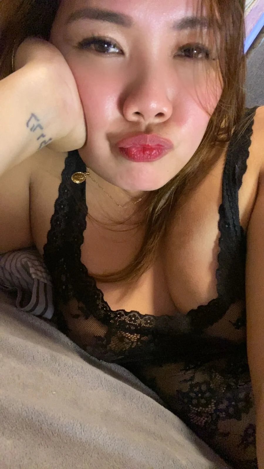 XXX Porn Photo of Nude BURBERRY69 1