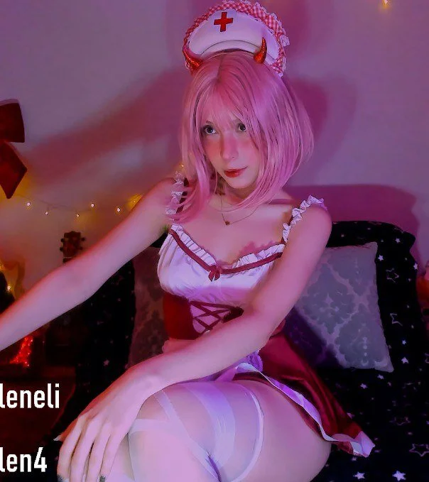 XXX Porn Photo of Nude bluelen 207