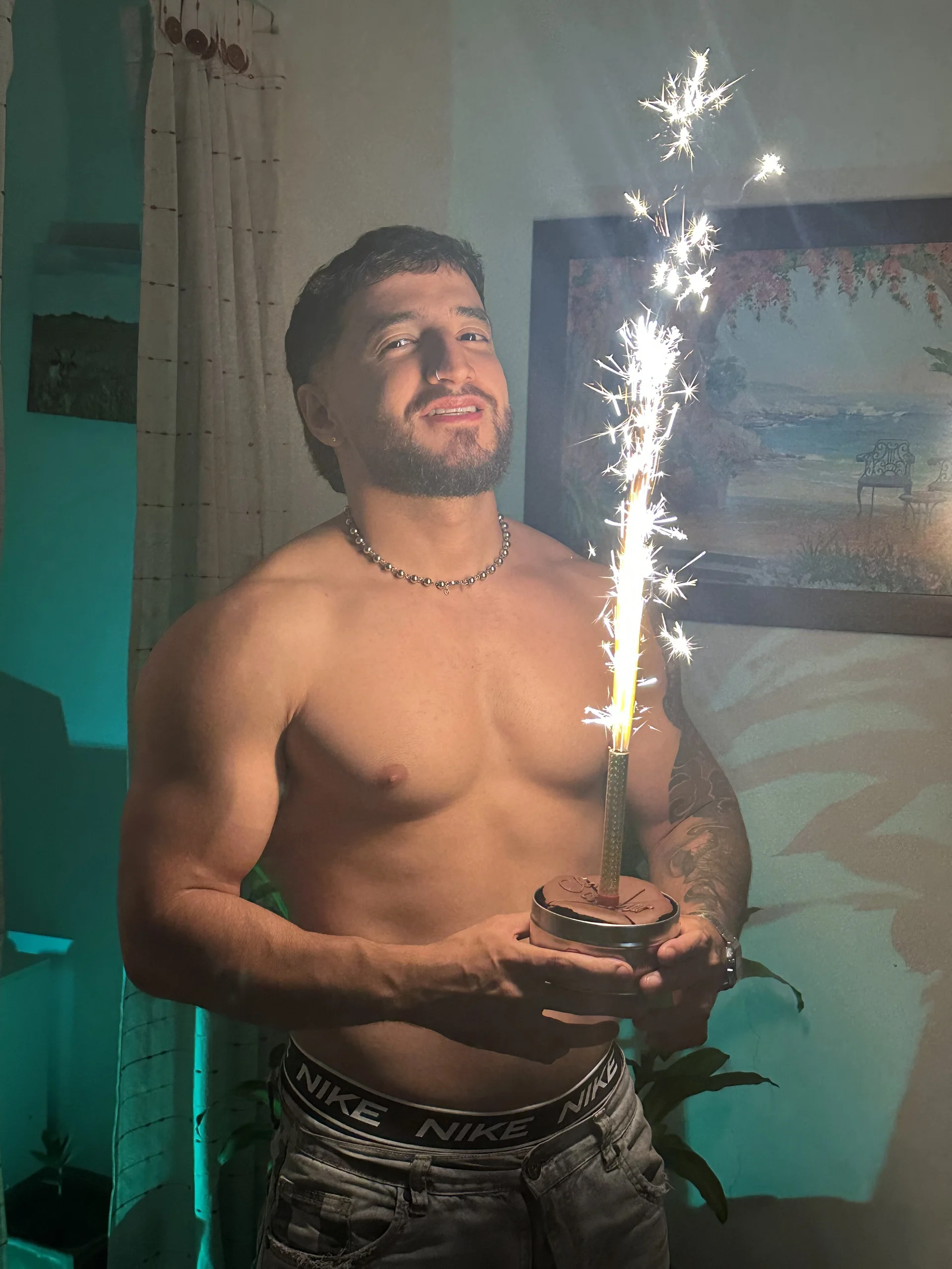 XXX Porn Photo of Nude bradley_martinez 3