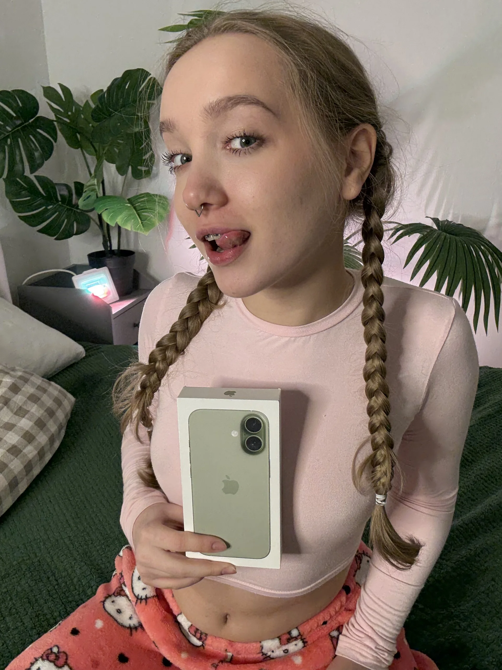 XXX Porn Photo of Nude bambi_lu 588