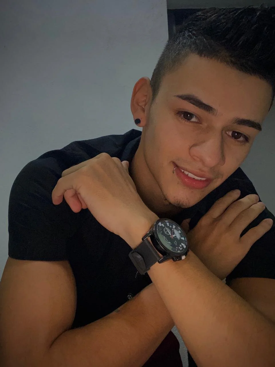 XXX Porn Photo of Nude VikoHands 17