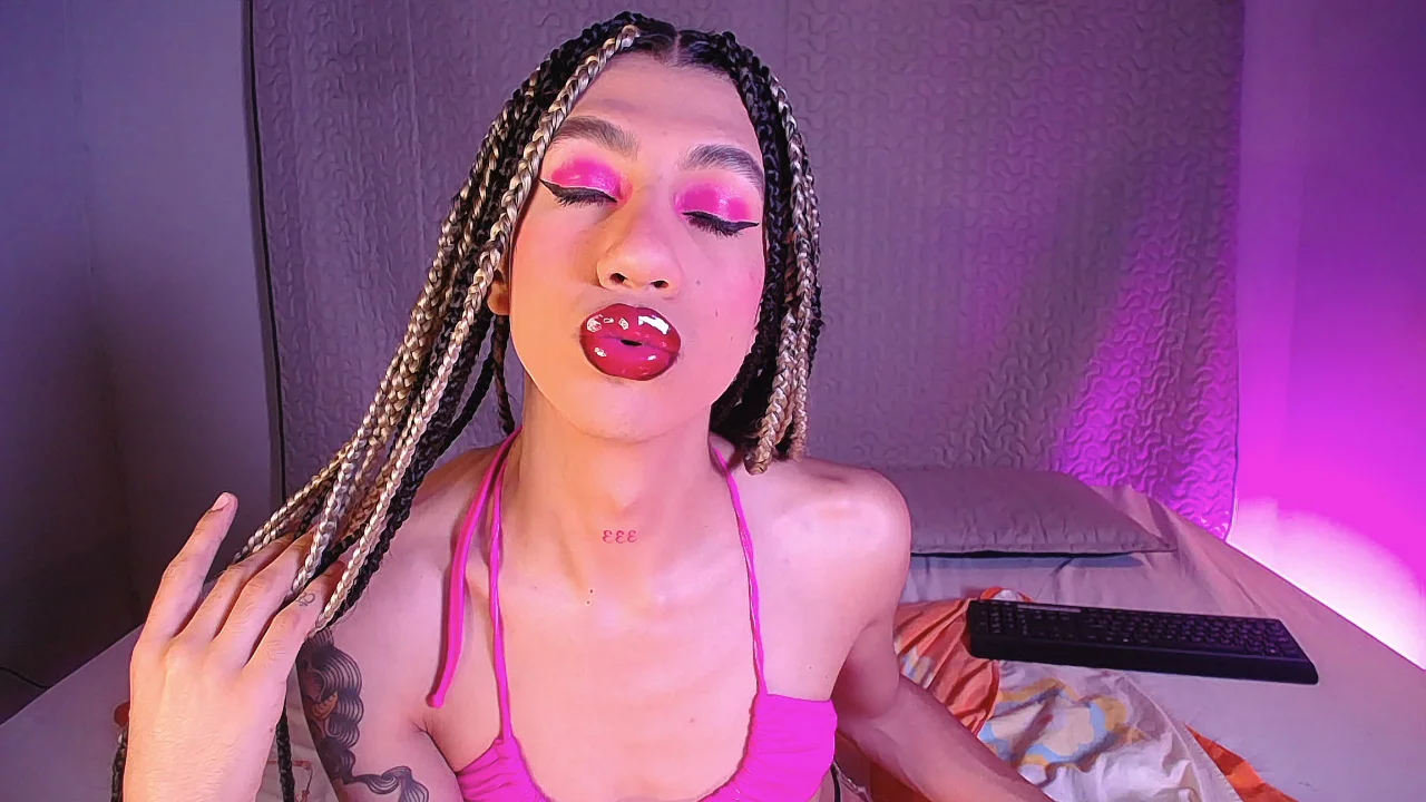 XXX Porn Photo of Nude sofiaa_grey_ 18