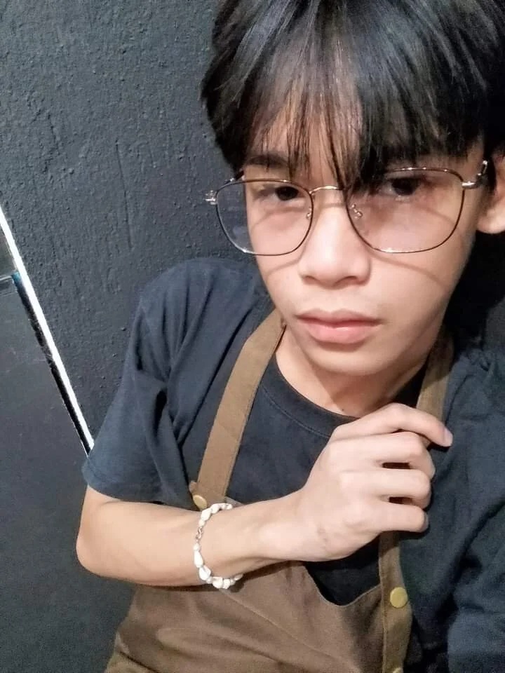 XXX Porn Photo of Nude UrcutieguyxLover 1