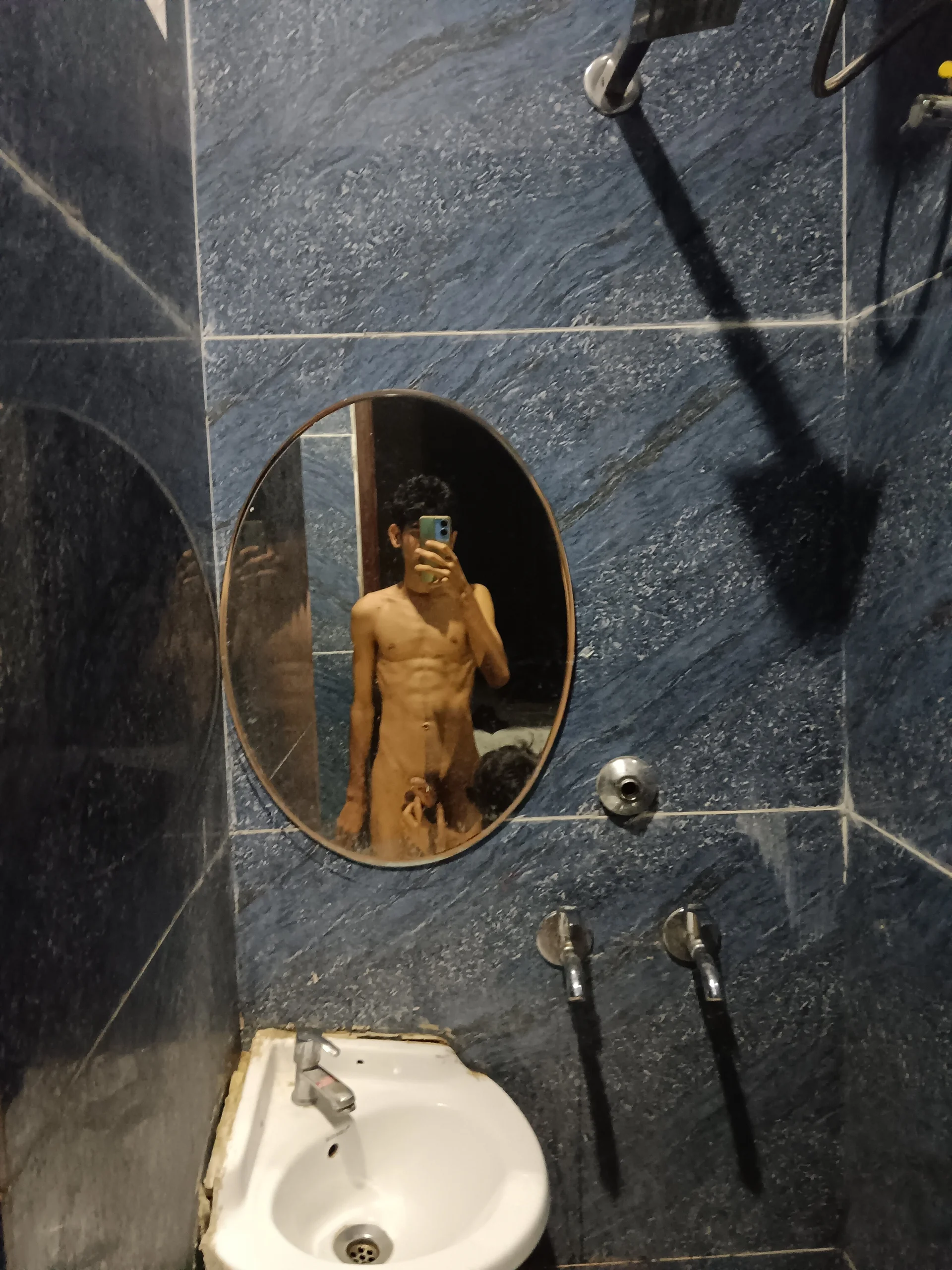 XXX Porn Photo of Nude smokieeetwink 2