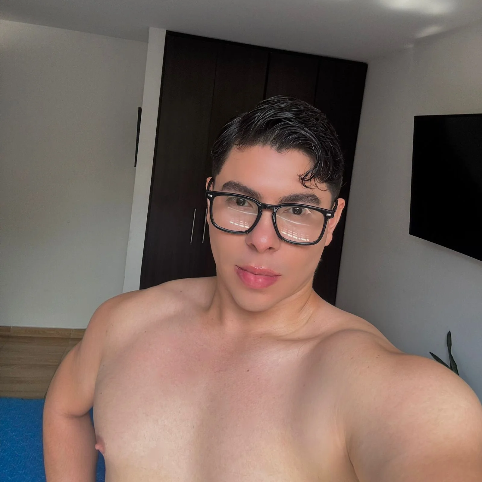 XXX Porn Photo of Nude Dereck_delaVega 5