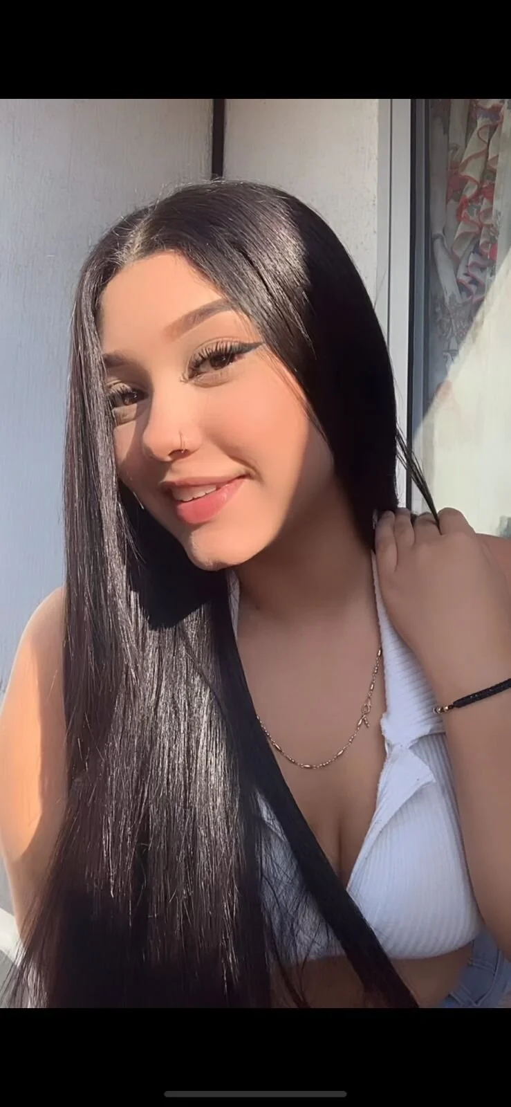 XXX Porn Photo of Nude Iris_Black 4