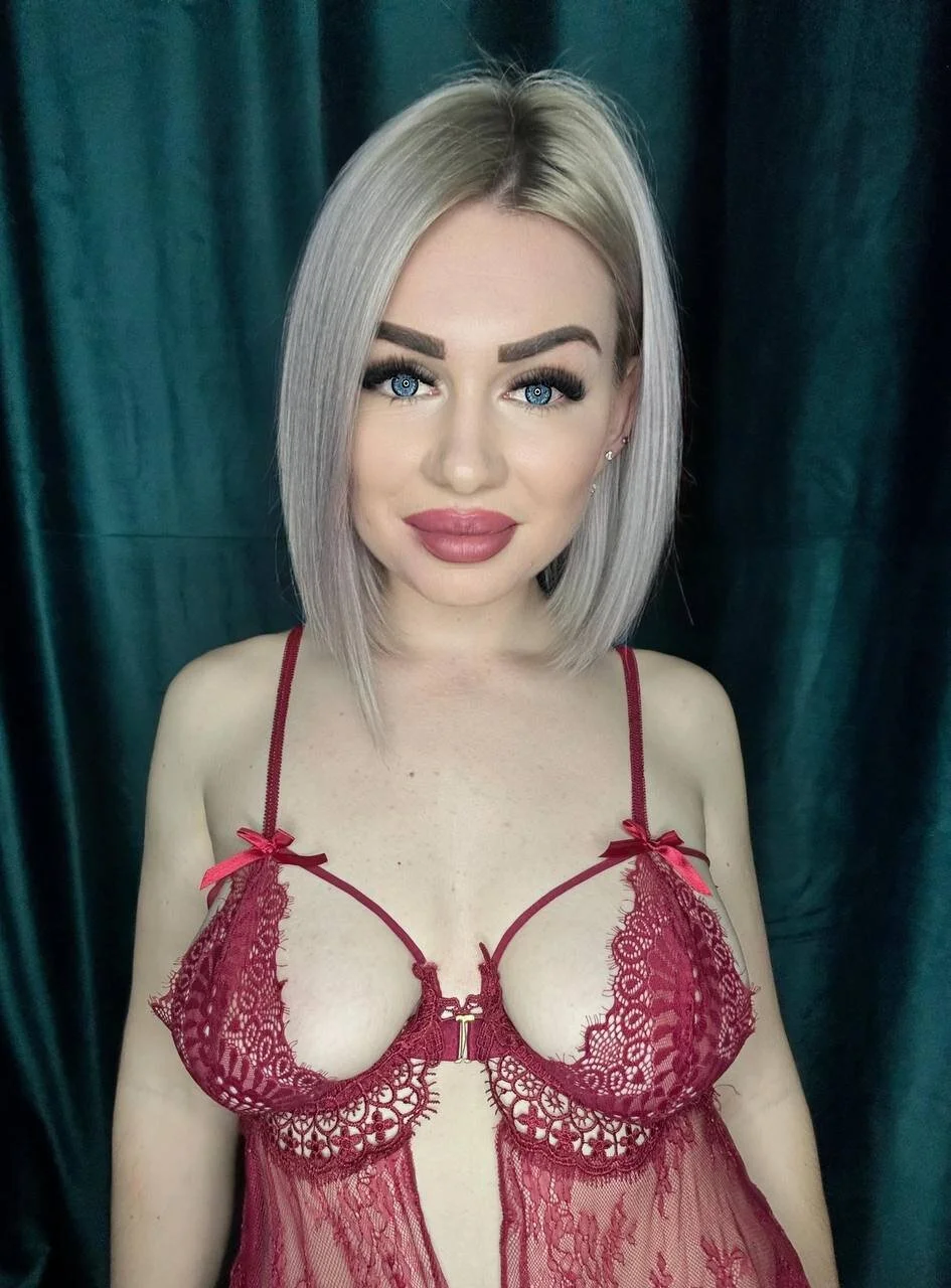 XXX Porn Photo of Nude Kira_asmus94 35