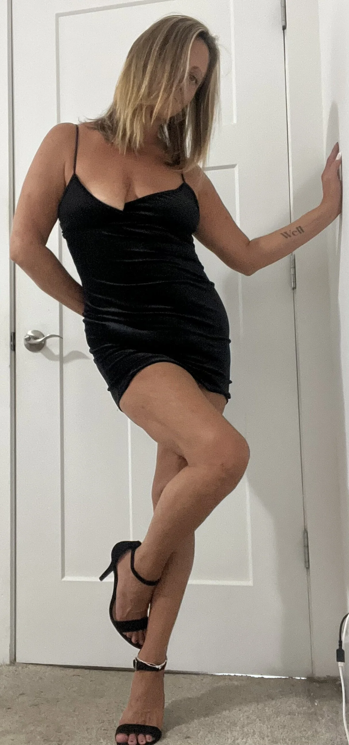 XXX Porn Photo of Nude MissFeralFox 27