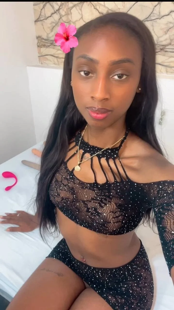 XXX Porn Photo of Nude NicholScully 11