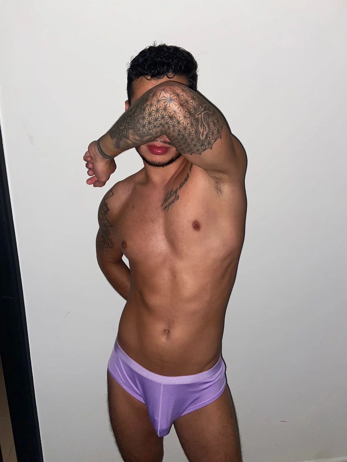 XXX Porn Photo of Nude Sirs_papi 21